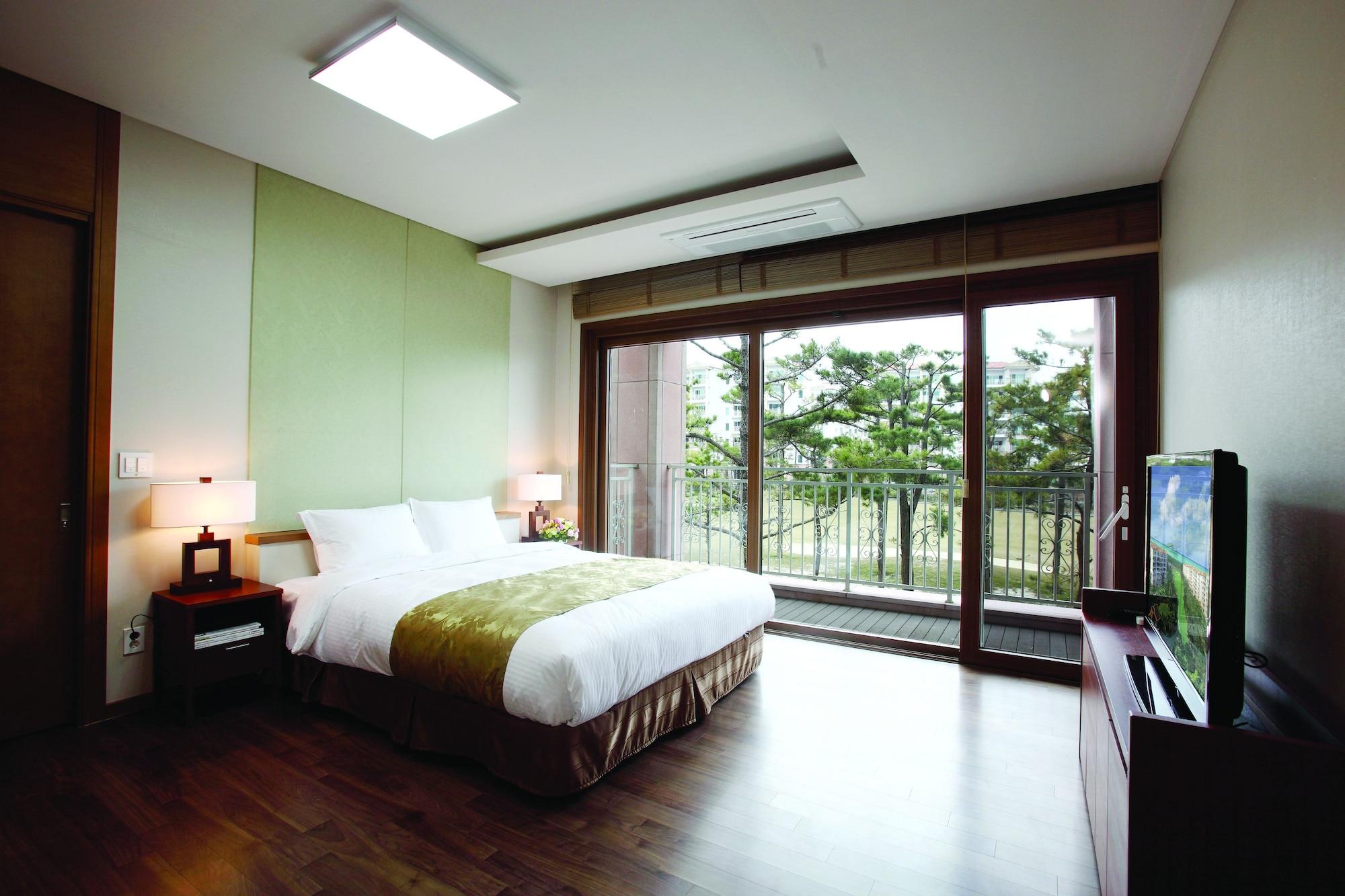 Raon Hotel & Resort Jeju Exteriör bild