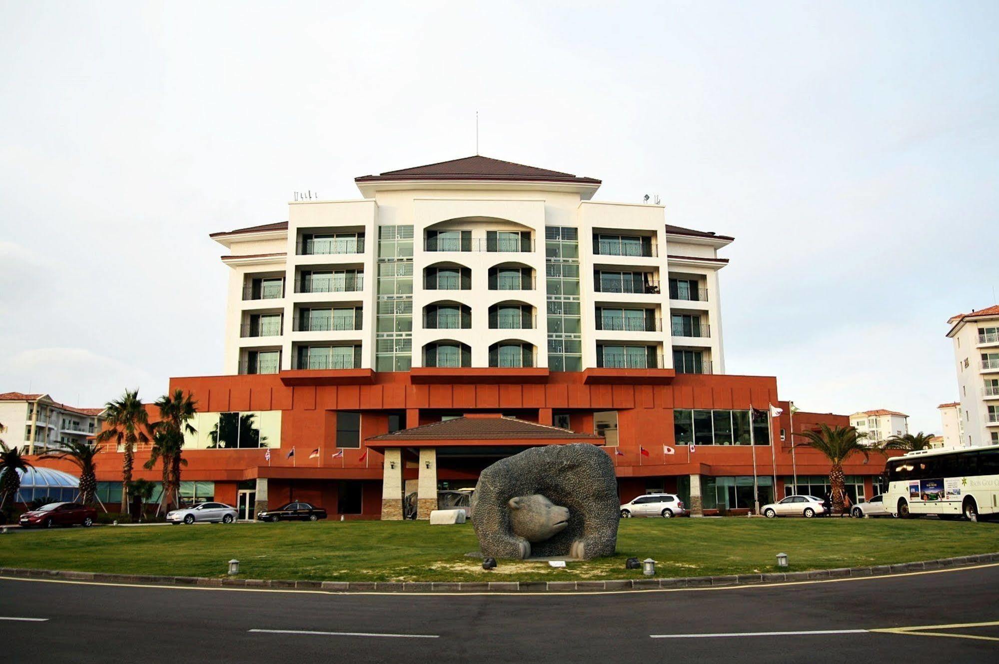 Raon Hotel & Resort Jeju Exteriör bild