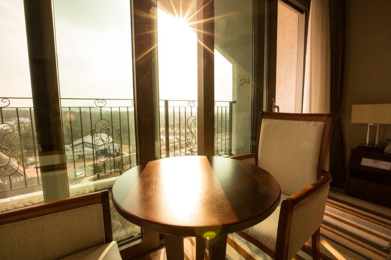 Raon Hotel & Resort Jeju Exteriör bild