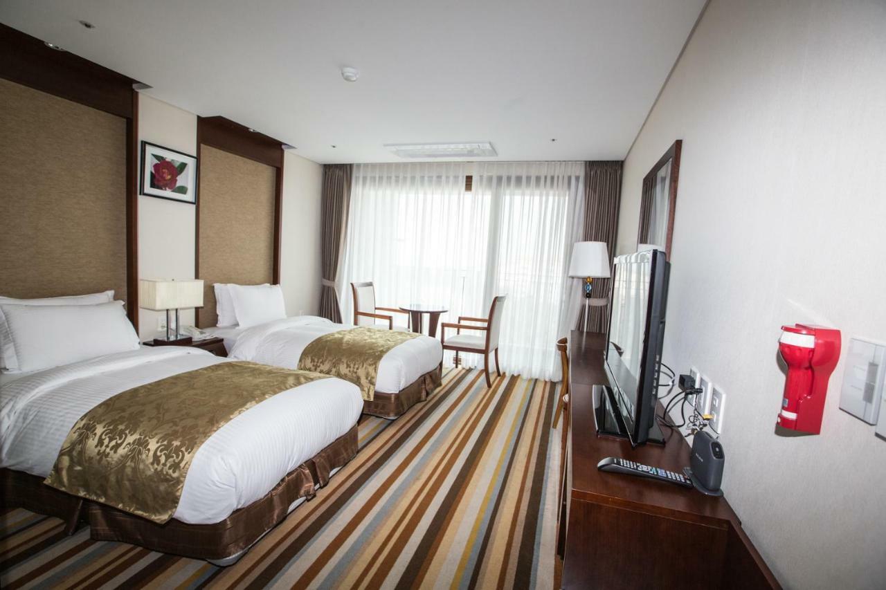 Raon Hotel & Resort Jeju Exteriör bild